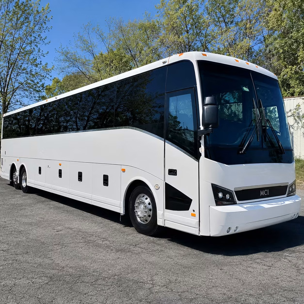 coachbusbakersfield com is the smartest way to reach stramler park and outdoor amphitheater events